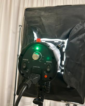Intero studio fotografico per illuminazione in stu