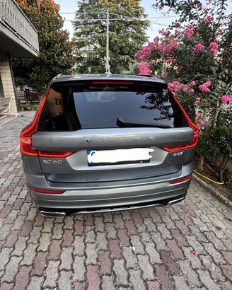 Volvo XC 60 R-Design my Hybrid 2019 B5