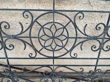 Grata in ferro battuto con terminale circolare