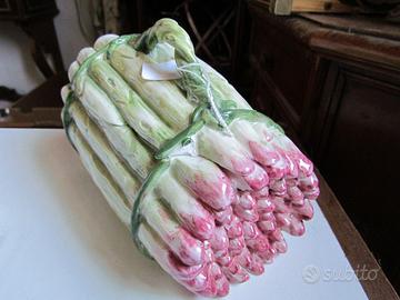Scatola in ceramica a forma di asparagi - Bassano
