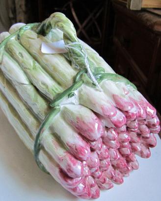 Scatola in ceramica a forma di asparagi - Bassano