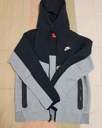 FELPA NIKE CON CAPPUCCIO E ZIP INTERA TAGLIA S