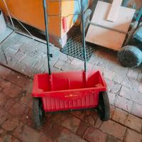 carrello spandiconcime 