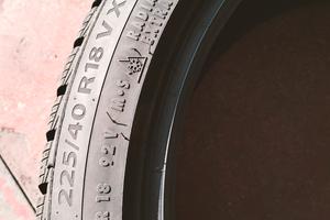 gomme invernali usate Barum 225/40 18 V