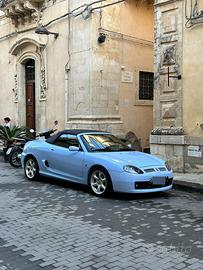 Cabrio MG TF  - 1600 benz - 2005