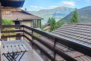 Bilocale con garage a Borno