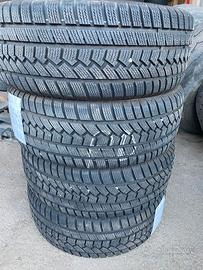 Gomme invernali Ovation W586 215/55R17 come nuove!