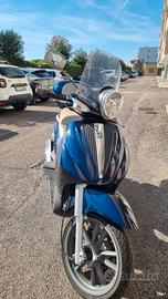 Beverly 300 ie