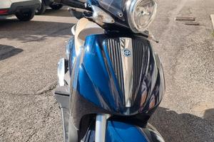 Beverly 300 ie