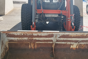 Trattore Kubota m9960