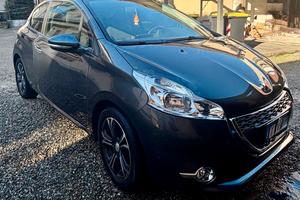 Peugeot 208, 3 porte benzina