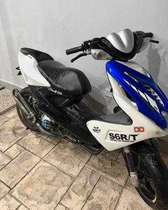 Yamaha aerox 50 cc (70) Prezzo poco trattabile