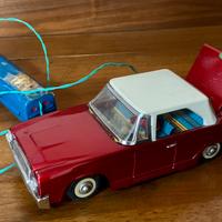 Macchina giocattolo anni 70