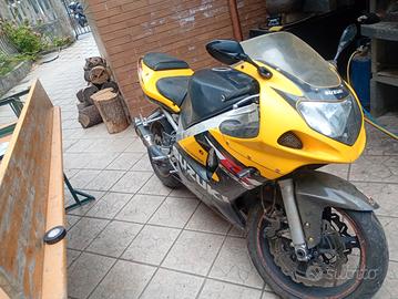 Suzuki gsx-r 600 k1 