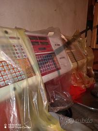 Bilance elettroniche Omega Triad, come nuove. 