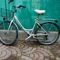 bici donna vicini