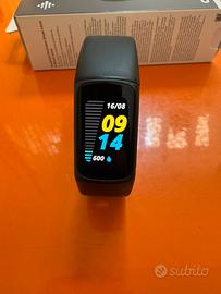 Fitbit Charge 5
