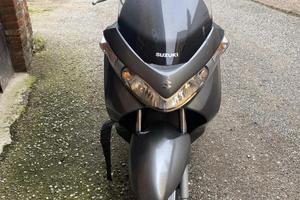 Moto Suzuki burgman 200