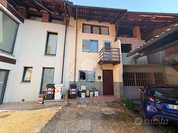 CASA DI CORTE A GIAVENO