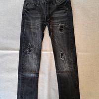 Jeans "strappato" per bambino 7 anni iDo