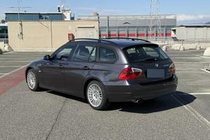 BMW 320d Touring Eletta 177cv - Catena fatta