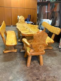 Set da pranzo ristico artigianale in legno massicc