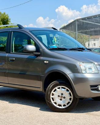 Fiat Panda 2012 1.2 4x4 Climbing OK NEOPATENTATI !