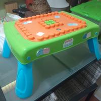 Tavolino gioco costruzioni per bambini 