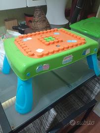 Tavolino gioco costruzioni per bambini 