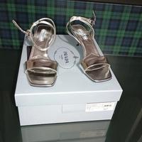 Prada Sandali Donna in Argento - Taglia 37 - Condi