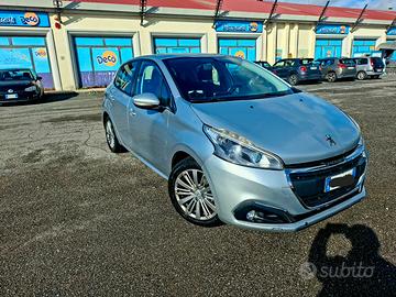 Peugeot 208 anno 2018 1.6 diesel