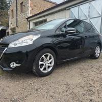 Peugeot 208 1.4 HDi 68 CV 3 porte Allure