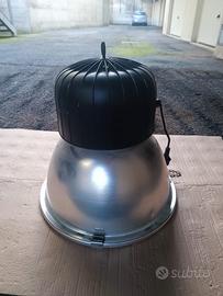 LAMPADE INDUSTRIALI