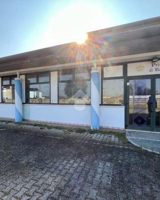 NEGOZIO A ROSSANO VENETO
