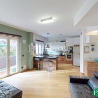 QUATTRO VANI CON DOPPI SERVIZI E POSTO AUTO COPERT