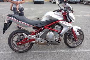 Kawasaki er6n