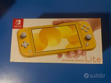 Nintendo Switch Lite Gialla