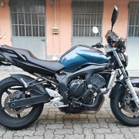YAMAHA FZ6 - 98 cv