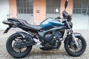 YAMAHA FZ6 - 98 cv