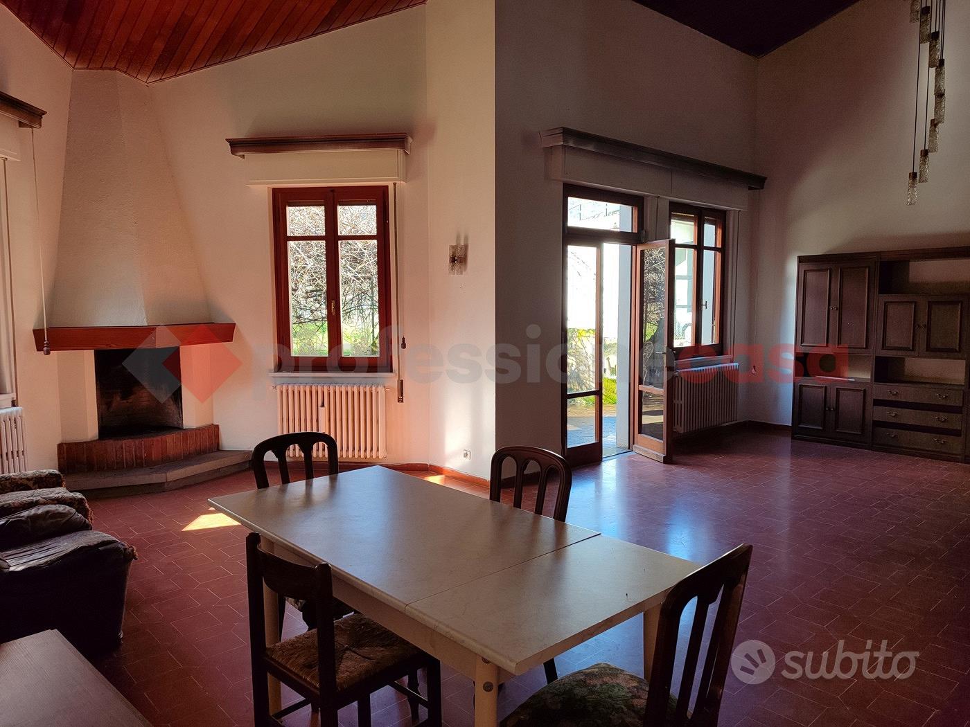 House in Castelnuovo di Garfagnana, Perdonica - Altro
