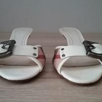 Burberry ciabatte/sandali in vernice