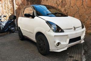 Aixam A721 - City bianco opaco metallizzato