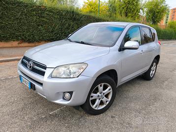 Toyota RAV 4 RAV4 2.2 D-4D 150 CV DPF Luxury