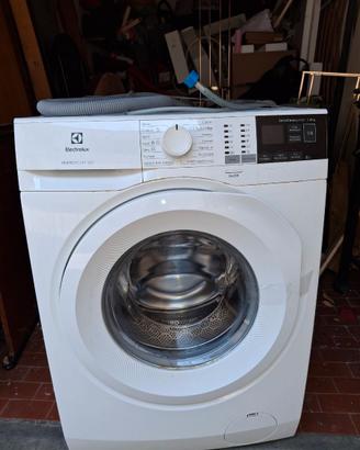 lavatrice electrolux 8kg