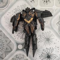 trasformer robot che diventa aereo