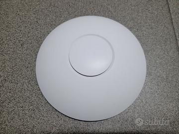 Acces point Ubiquiti UniFi UAP-AC-LR