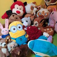 Peluches diversi, un borsone pieno, come nuovi