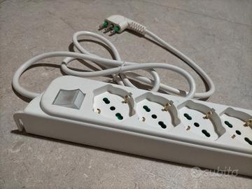 Ciabatta elettrica 6 prese Schuko. Made in Italy.