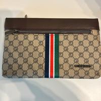 Pochette coveri stile gucci