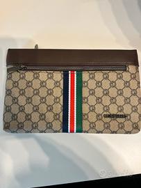 Pochette coveri stile gucci